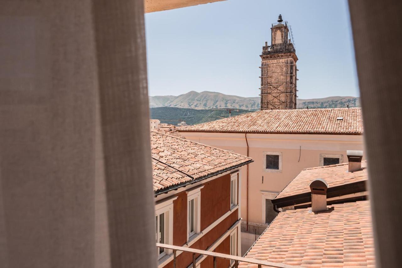 Palazzo Dei Pavoni, Relais Di Charme Bed & Breakfast L'Aquila Exterior photo